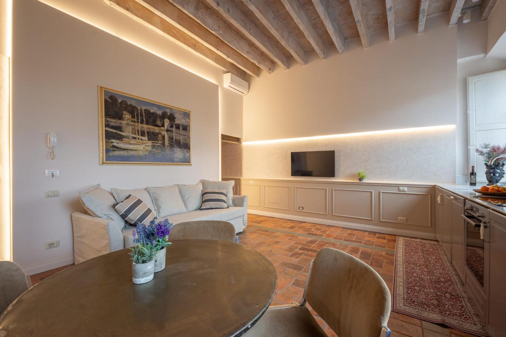 Apartamento Ognissanti Nest-hosted By Sweetstay Florencia